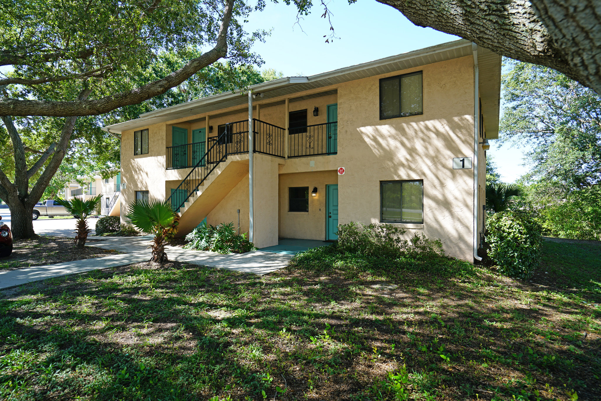 Two Bedroom By Vacation Villas Resort In Titusville, Florida